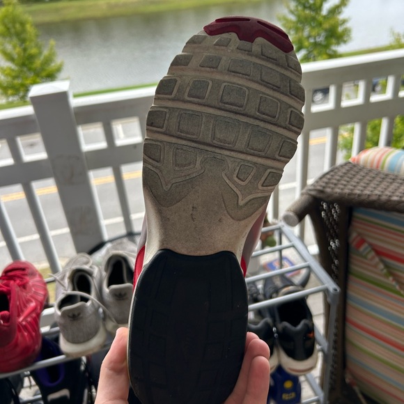 Nike Air Max VG-R ‘White University Red’ - Picture 2 of 3